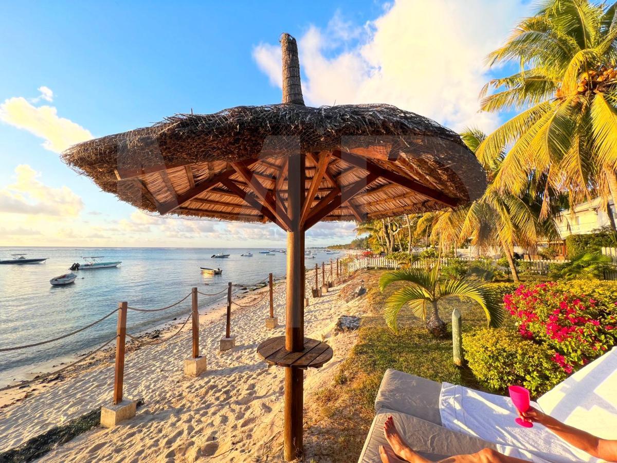 Caro'S Beachfront トゥル・オ・ビッシュ エクステリア 写真